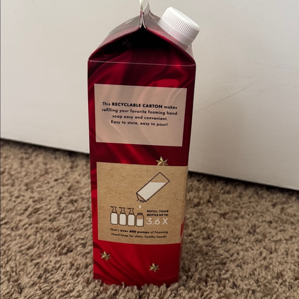 Bath & Body Works Gentle & Clean Foaming Hand Soap Refill WINTER CANDY APPLE - Picture 4 of 5